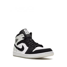 Load image into Gallery viewer, Air Jordan 1 Mid SE White and Black
